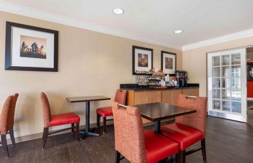 Extended Stay America Suites - Chicago - O'Hare - Allstate Arena Image