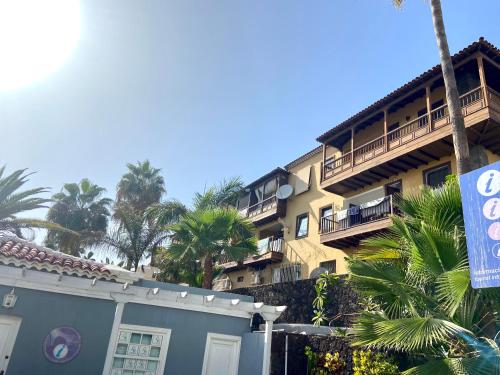 Το κτήριο όπου στεγάζεται  το διαμέρισμα