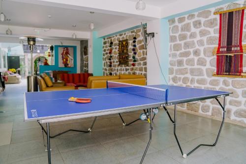 Magar Hostel Barの敷地内または近くにある卓球施設