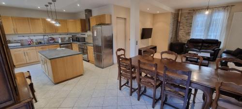 Charmante maison de 12 personnes près de Paris