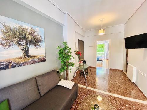 Olive tree Deluxe Apt 70m from Athens Metro