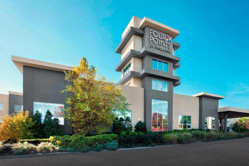 Four Points by Sheraton Melville Long Island Image