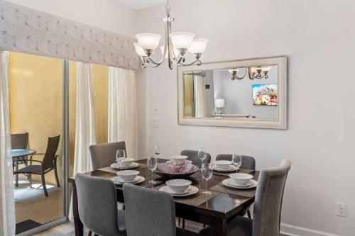 8960 Cat Palm Road photo 13