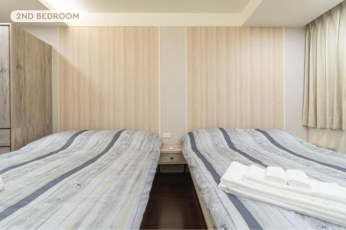 Ảnh trong thư viện ảnh của 3B2b Warm Cinema Home 4 Min to Xinyi Anhe MRT 三房二衛 投影機 4分到信義安和站 ở Đài Bắc