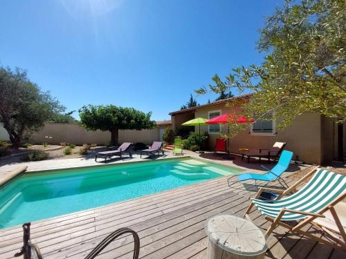 Villa Lagnes, 5 pièces, 8 personnes - FR-1-767-2