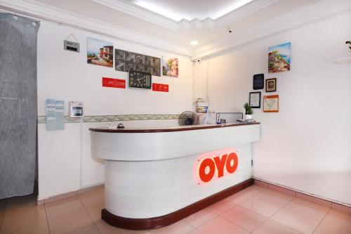 OYO 90893 Hotel 68 Kampung Lapanのロビーまたはフロント