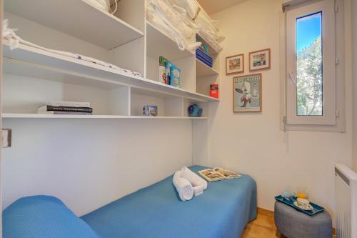 Cap et Soleil with Terrace and Pool - Happy Rentals