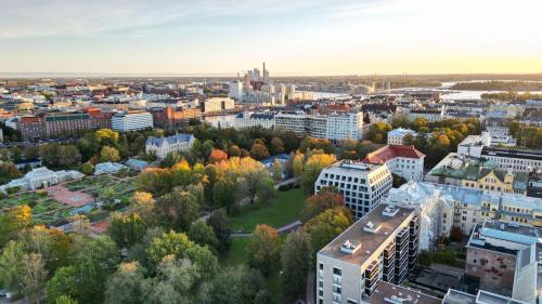 Nespecifikovaný výhled na destinaci Helsinky nebo výhled na město při pohledu z hotelu