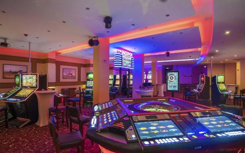 Φωτογραφία από το άλμπουμ του Hotel Orpheus - Casino and SPA στο Παμπόροβο
