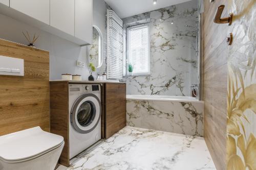 Bilik mandi di Emihouse Skyline Apartments