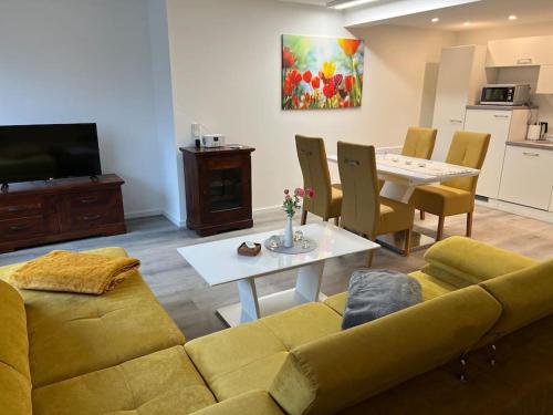 Η κουζίνα ή μικρή κουζίνα στο Wohnung im schönen Bielstein