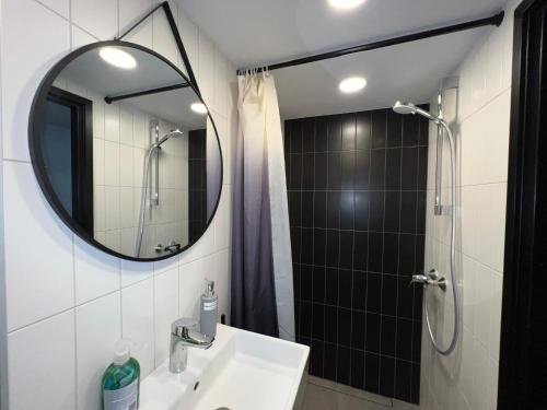 Koupelna v ubytování Golden Residence in Tartu Center by EasyRentals