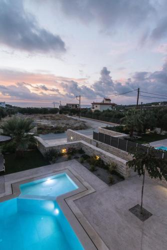 Piscina en o cerca de Villa Luna with swimming pool in Pitsidia