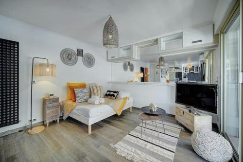 Beautiful 28m2 studio with balcony