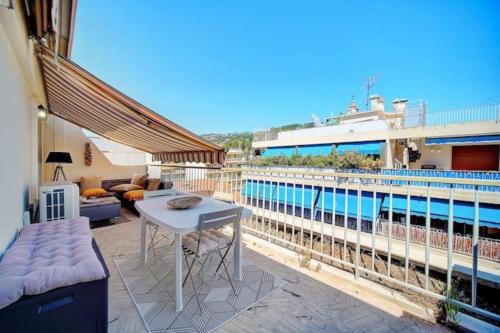 Beautiful 28m2 studio with balcony