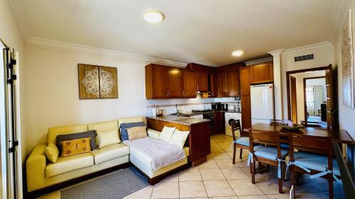 Bicos 7 - Shared Pool - 6 Guests - Albufeira