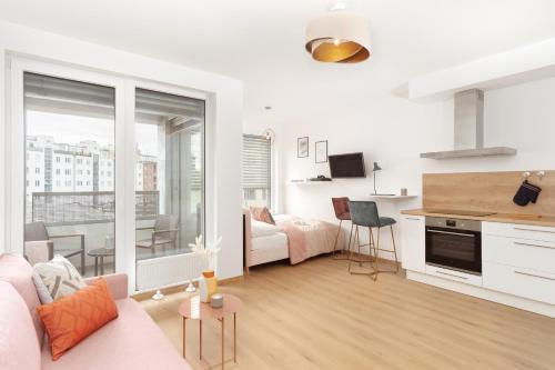 Kuchyň nebo kuchyňský kout v ubytování Prague Days - Stylish studio w Balcony - Trendy Neighborhood