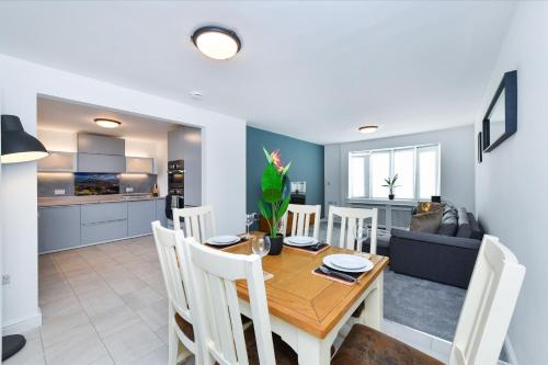 Köök või kööginurk majutusasutuses Morgan House- 4 Bed House, Near Nottingham Trent Uni