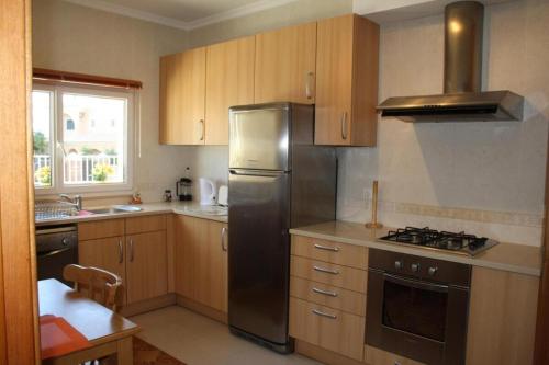 4 bedroom town house Vale de Parra, close to Gale AT22