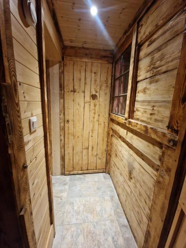 Gambar di galeri bagi Alpine 1 bed Chalet with beautiful views di Le Biot