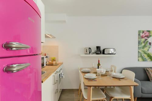 Purple Volcano - Pool and Gym in Sport Center Fariones included By Lanzarote Vacation Homes