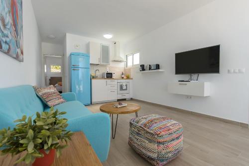 Blue Volcano - Pool and Gym in Sport Center Fariones included By Lanzarote Vacation Homes