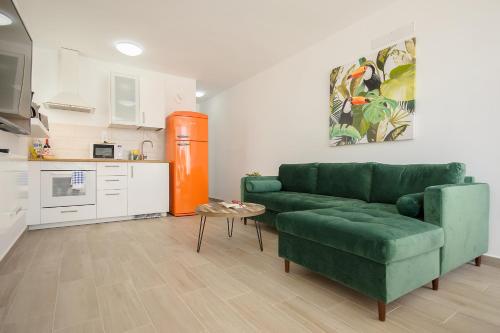 Orange Volcano - Pool and Gym in Sport Center Fariones included By Lanzarote Vacation Homes