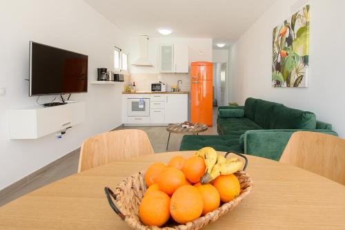 Orange Volcano - Pool and Gym in Sport Center Fariones included By Lanzarote Vacation Homes