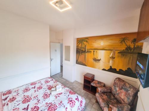 Кровать или кровати в номере Larnaca Garden Rooms
