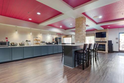 Best Western Plus Arlington North Image