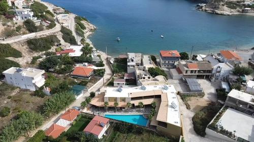 Doce Dioses , By IdealStay Experience