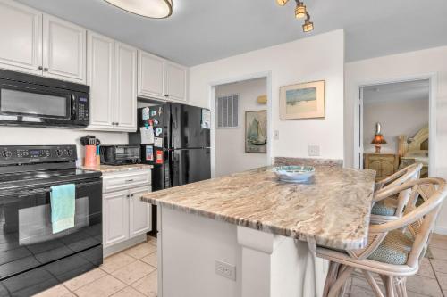 Dapur atau dapur kecil di #7 Ocean Court