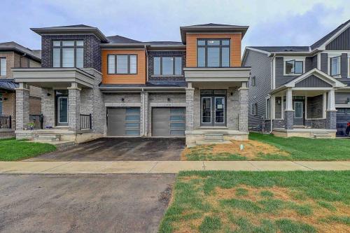 Modern NEW Build in Caledonia