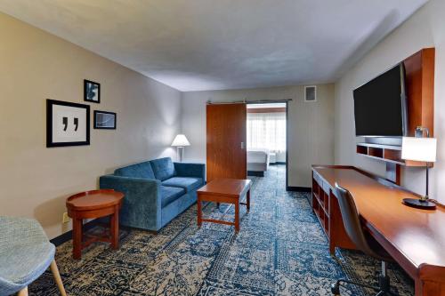 Drury Inn & Suites San Antonio Airport Image