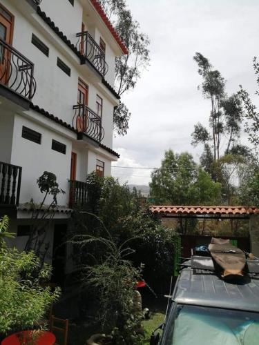 Το κτήριο όπου στεγάζεται  το bed & breakfast
