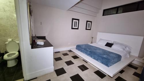 Ένα ή περισσότερα κρεβάτια σε δωμάτιο στο Oceanfront Serenity in Gated Community near Rosarito