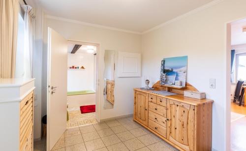 Kuchyň nebo kuchyňský kout v ubytování Uwe's Huus