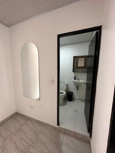 Koupelna v ubytování Alojamiento en Neiva