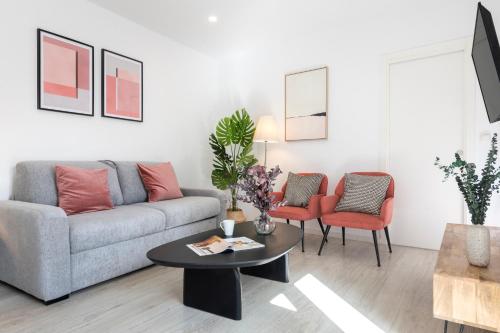 Correduría Suites Apartments