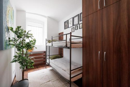Postel nebo postele na pokoji v ubytování Vienna City Business Rooms