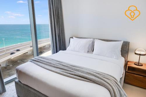 Keysplease Fascinating SeaViews! 2 B/R Luxury Apt 52/42, Marina