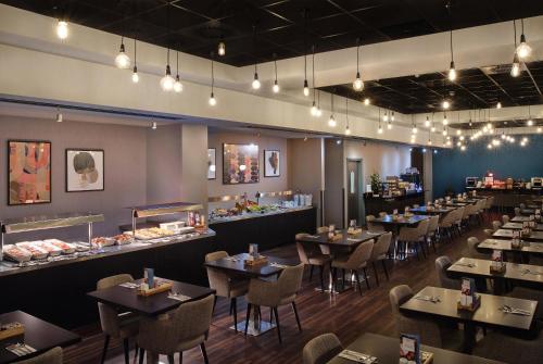 Crowne Plaza Birmingham City by IHG photo 75