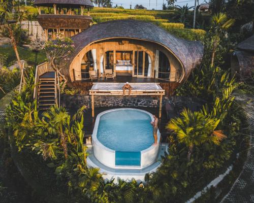 Bazén v ubytování Jungleight Bali nebo v jeho okolí