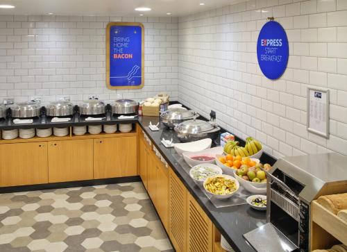 Holiday Inn Express - Birmingham - City Centre by IHG photo 38