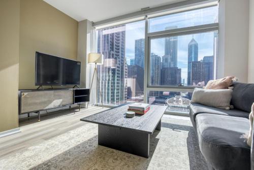 Predel za sedenje v nastanitvi Streeterville 1br w terrace gym nr riverwalk CHI-997