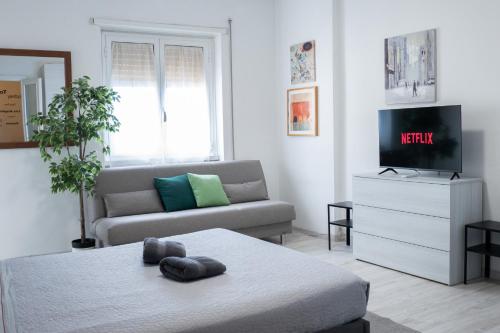 Zdjęcie z galerii obiektu Nonna Pina Guest House [Moderno Appartamento vicino Metro A]Wifi,Netflix w Rzymie