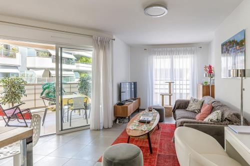 OLD - Center Antibes 2 bedroom modern place