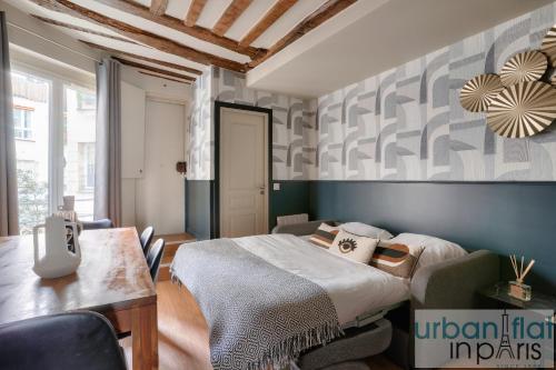 02 - Pretty 4BDR Flat in Paris