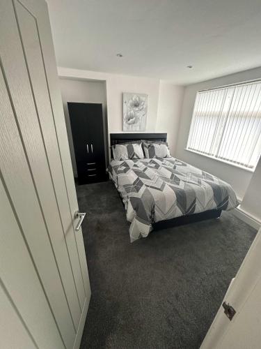 Redcar Apartment – Photos 2