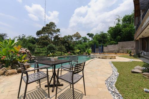 Zahrada ubytování The Lavana Sasandu Gunung Salak Bogor